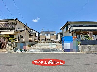 外観：1号棟外観写真 　　　平日の案内も可能です 　お気軽にお問い合わせください 