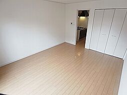 ワイズコート 202 2階1Kのリビング/ダイニング