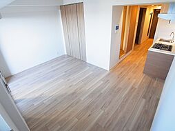 ART RESIDENCE IN OoTAKA-no-MOR 210 2階1LDKのリビング/ダイニング