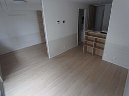 ラインハット 302 3階1LDKのリビング/ダイニング