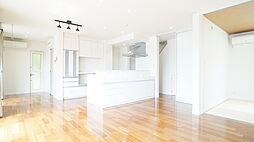 河芸町上野戸建 1 3LDKのリビング/ダイニング