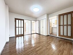 ブルーコーナー 203 2階2LDKのリビング/ダイニング