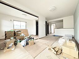 ルネスルカーメ 301 3階1LDKのリビング/ダイニング