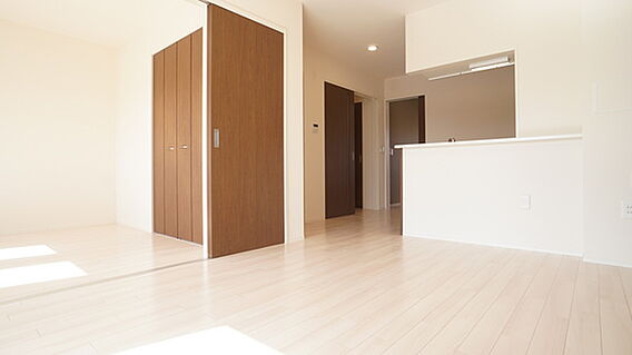 フローリッシュ_内装_0