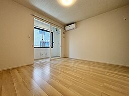 雅 101 1階1Kのリビング/ダイニング