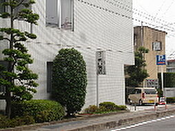 病院「遠山病院まで806ｍ」