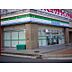 周辺：コンビニ「ファミリーマート津駅西店まで993ｍ」