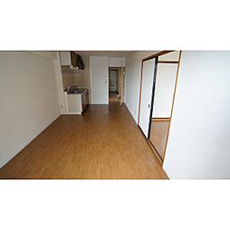 ハイツ富田III 4C 4階3LDKのリビング/ダイニング