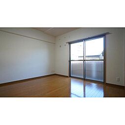 プリリアンスＴＡＫＥＫＯＳＨＩ A102 1階2LDKのリビング/ダイニング