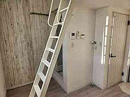 ＲＥＡＬ　ＢＬＯＳＳＯＭII 105 1階1Kのリビング/ダイニング