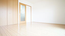 道伯ゴールドヒルズグッドスリー 505 5階1Kのリビング/ダイニング