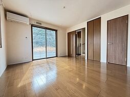 サングレース B 2階2LDKのリビング/ダイニング