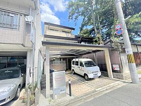 CoCo東山三条  ｜ 京都府京都市左京区新堺町通仁王門下る和国町（賃貸マンション1LDK・2階・49.98㎡） その1