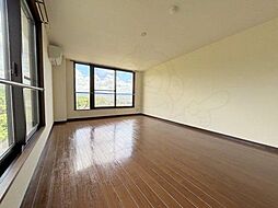 京福電気鉄道北野線 宇多野駅 徒歩15分の賃貸マンション 3階1LDKのリビング/ダイニング