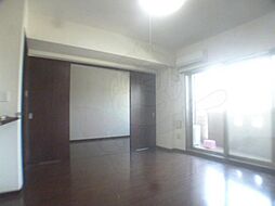 ライジングコート京都西院フロンティア 5階1LDKのリビング/ダイニング