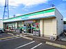 周辺：ファミリーマート 泉佐野上瓦屋店（299m）