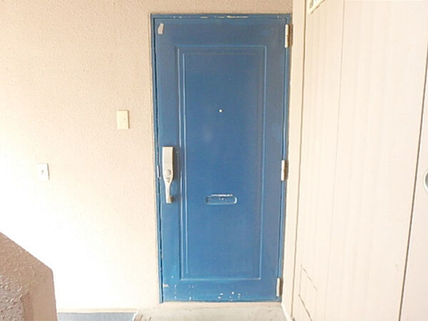 画像13:玄関