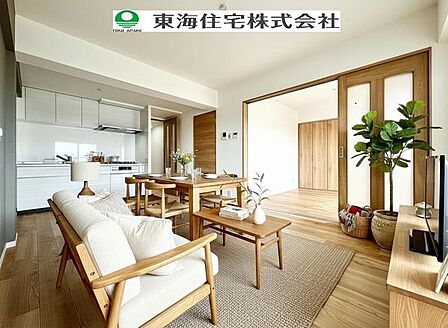 リビング(CG加工を入れております)、ぜひ現地にて、実際の広さや開放感をお確かめください。