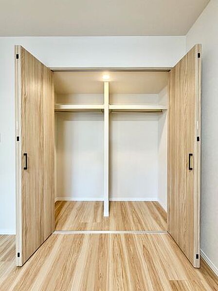 使い勝手にこだわった便利な収納。かさばる荷物もすっきりと片付き、毎日快適です。