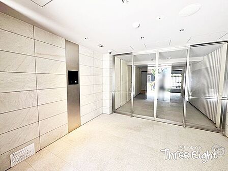 安心・安全のオートロック搭載マンションです!インターホンはカメラ付きですので、訪問者の顔を事前に確認してからの対応が可能です。◆0120-1919-80◆