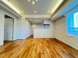 [VECS]レグノ・セレーノ　バルコニー南向きで陽当たり良好 2LDKのリビング/ダイニング