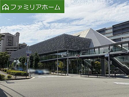 なでしこ芸術文化センター 徒歩19分 西神中央ホールと西図書館が1つの建物に併設♪3階には学習室が配置、休憩スペース・カフェもあり♪