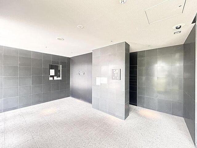 エントランス 日暮里舎人ライナー 舎人駅 徒歩12分