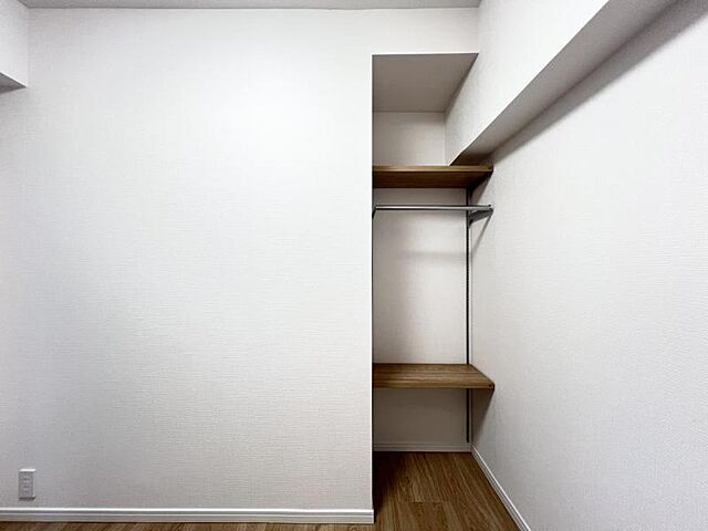 収納 ユテライズ根岸 3階/-