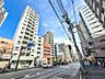 外観：【外観】　すっきりとしたフォルムが印象的な外観。周囲の静けさと調和する、控えめな美しさがあります。