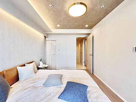 【洋室:7帖】 どんな家具にも調和する明るく落ち着いた内装 大切な時間を豊かに、快適にお過ごしいただけます