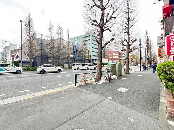【前面道路】　...
