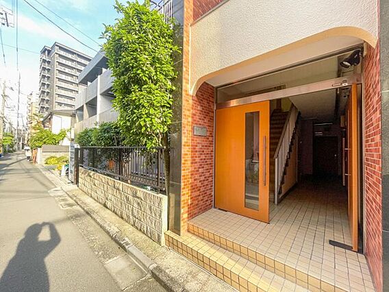 【エントランス...