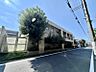 外観：【外観】周囲の街並みと調和する落ち着いた色調。上質な日常を予感させる。