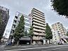外観：【外観】洗練された街に溶け込む外観。都市の中で、心地よい暮らしを支える存在です。