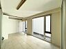 室内：【洋室:7.3帖】寝室としても使いやすい洋室です。