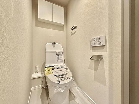 【洗面所】最新の洗面台に一新され、日々の身支度がより快適になりそうです。