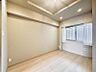 室内：【洋室:5.4帖】寝室としても使いやすい洋室です。