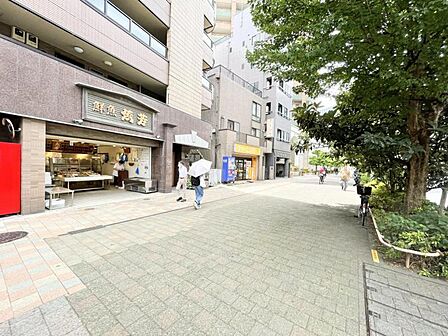 【周辺環境】安心して暮らせる落ち着いた住環境。