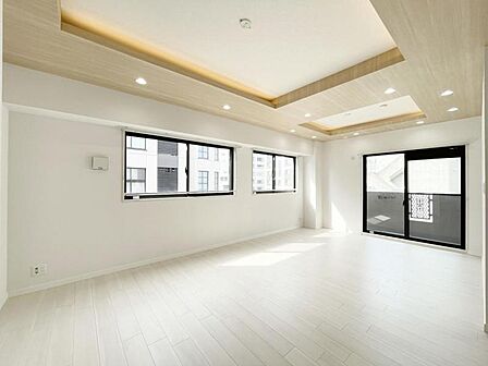 【LDK:16帖】暖かみのある色彩でまとめられた洗練された住空間