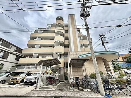 【外観】分譲マンションならではの品のある外観です。
