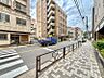 エントランス：【エントランス】　綺麗に整備された歩道。毎日通る道だからこそ嬉しい。
