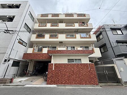 【外観】味わいのあるレトロな佇まい。やさしい雰囲気を感じます。