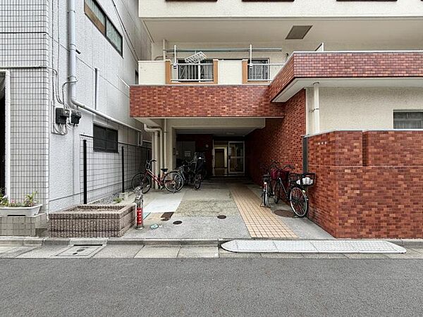 エントランスを拡大表示