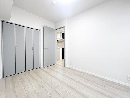 仕事や趣味のスペースとしても活用できる、多用途に使える部屋。