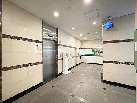 【エントランス】穏やかな雰囲気が広がる入口部分。