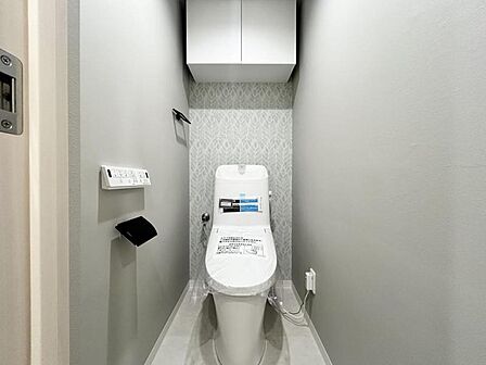【トイレ】 お掃除ラクラク。広さを確保したトイレスペース