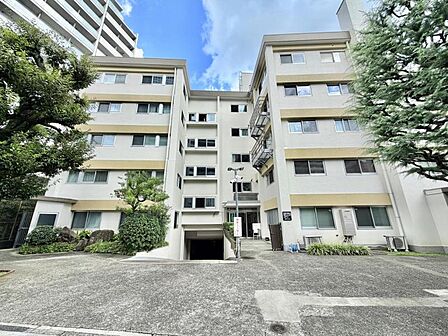 【外観】端正なデザインが品格を感じさせます。