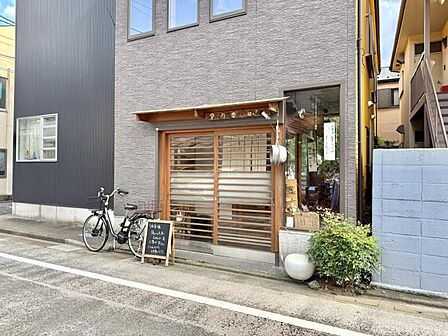 【周辺環境】飲食店も近くにあり便利です。