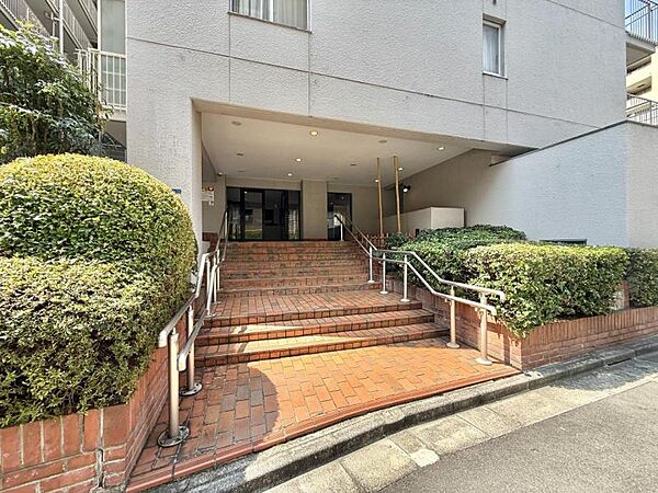 エントランスを拡大表示
