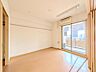 室内：使い方に柔軟性があり、個室としても趣味の部屋としても利用可能です。